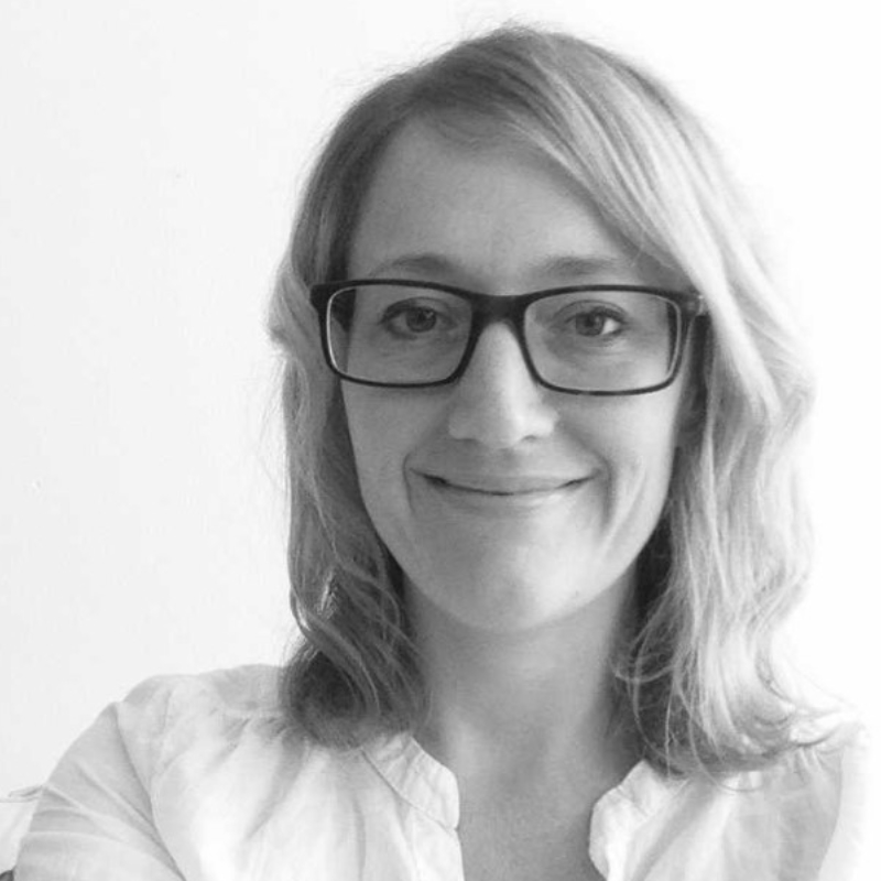 Mira Hertle, Kundenberaterin