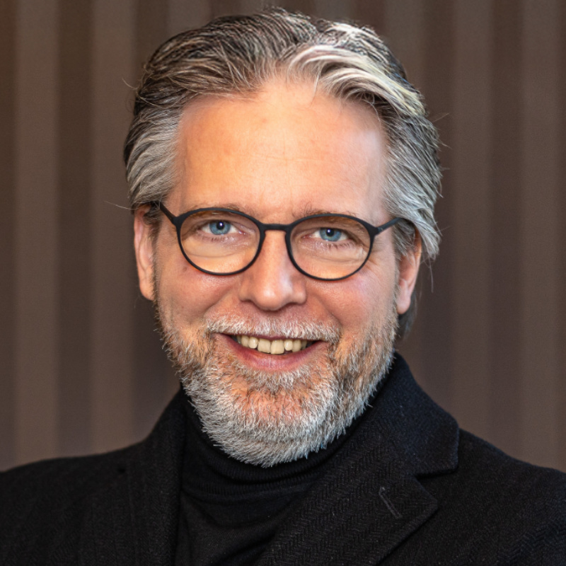 Sascha Landowski, Gründer